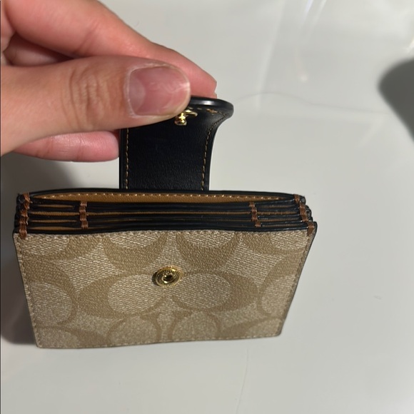 Coach Tan and Black Card Holder brand new - Picture 2 of 3